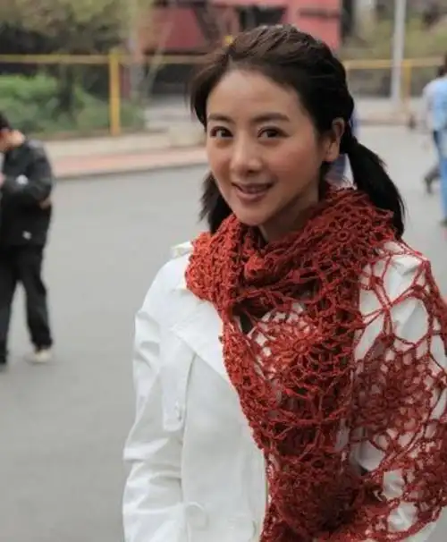 小李琳二婚丈夫年轻6岁甘愿做软饭男婚姻状况引关注