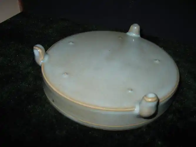 北宋天青釉三足洗