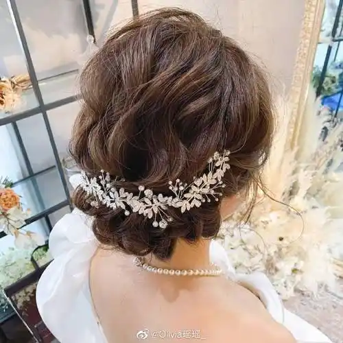 今日发型##编发#日常减龄编发,分享好看又简单的发行,少女感满.