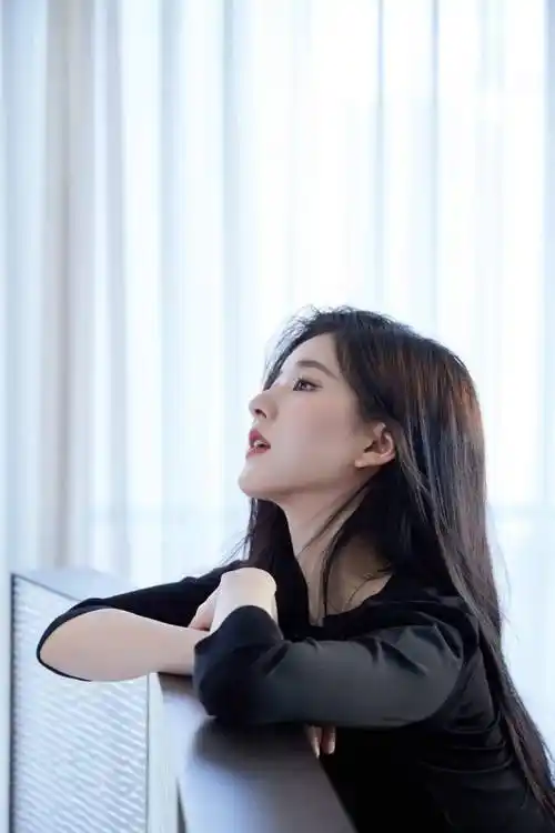 梦回林萧杨幂的s形侧颜太绝了