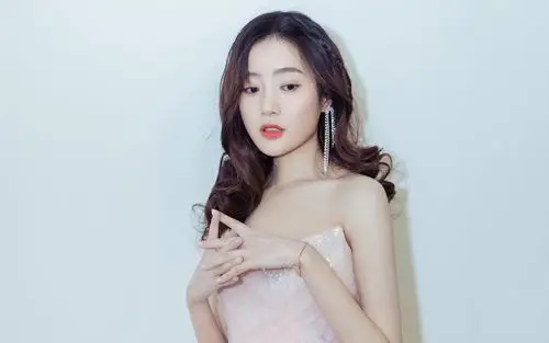 王梓薇清新甜美写真桌面壁纸