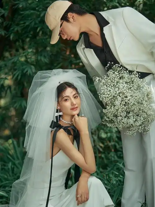 赞爆朋友圈的气质大牌感森系ins婚纱照