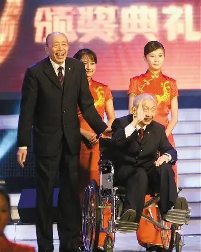 29年后再看《我爱我家》,11位"名角"先后离世,有人成就姜昆|文兴宇