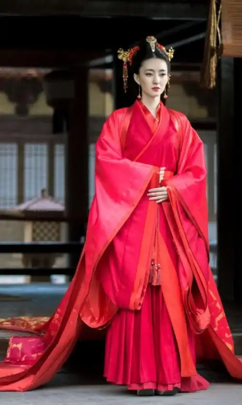 罗海琼:1999年新加坡《莲花童子哪吒》苏妲己扮演者