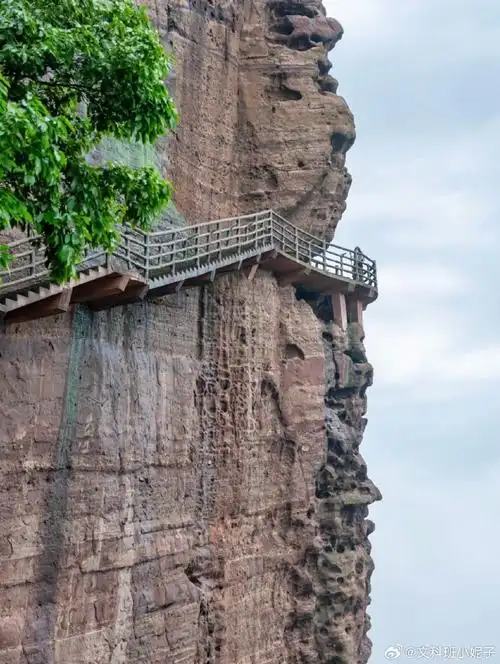 人生建议,一定要来上饶龟峰拥抱大自然,这里性价