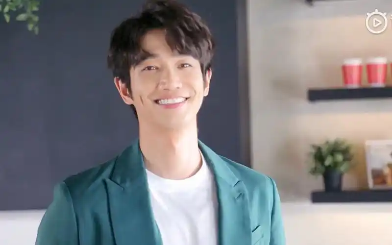 【刘以豪百度贴吧】《全家familymart》内地新代言:美好片刻 以豪短