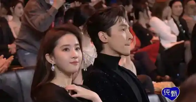 胡歌微博king##刘亦菲微博queen