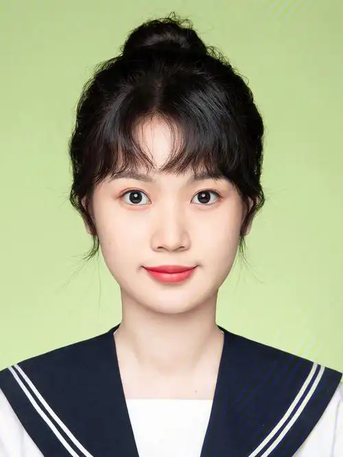 在天真蓝拍出绝美证件照啦