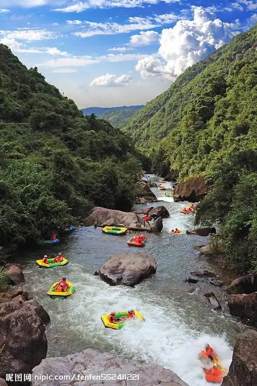 资溪大觉山漂流图片