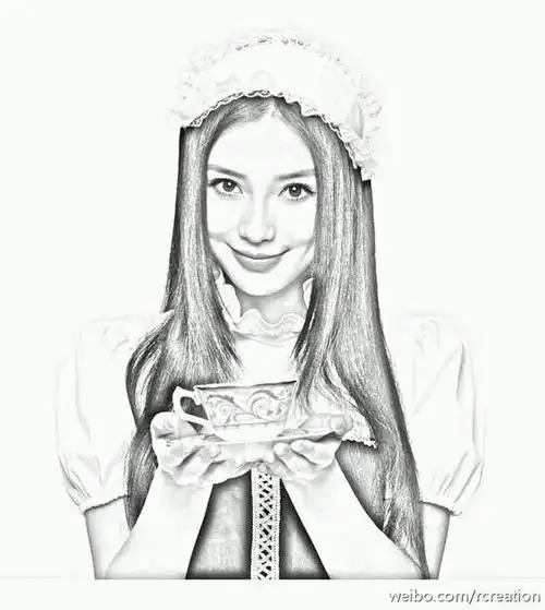 p>angelababy(杨颖),1989年2月28日出生于上海市,中国内地影视女演员