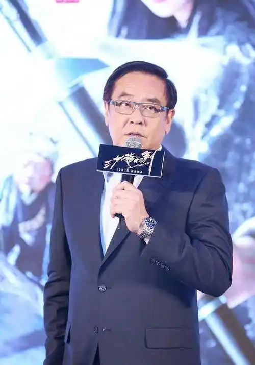 导演尔冬升:曾与妻子相约"丁克"到老,却在60岁悄悄生下女儿_张曼玉