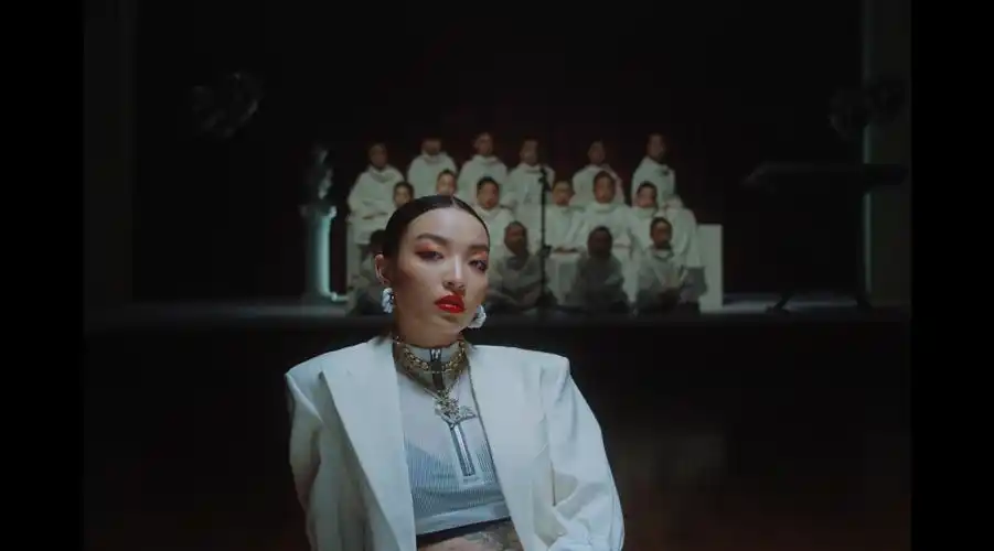 vava《咋个嘞喃》official music video