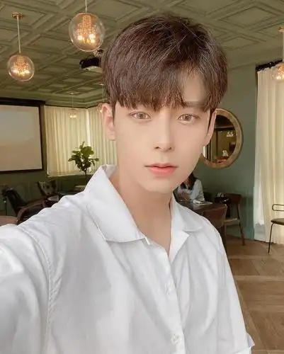 00后小年轻发型