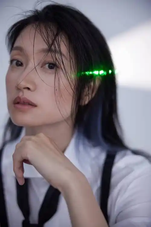 演员沈佳妮饰演的多重角色将以不同视角演绎人类生与死,爱与恨的深刻