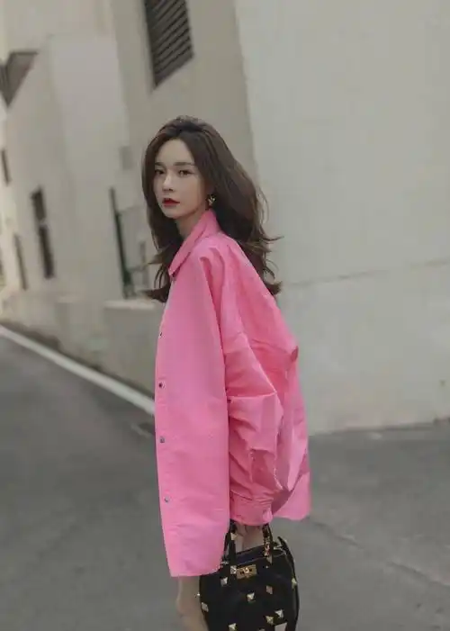 沈梦辰编双麻花辫,力证自己没有脱发烦恼,孟佳的评论亮了_植发_辫子