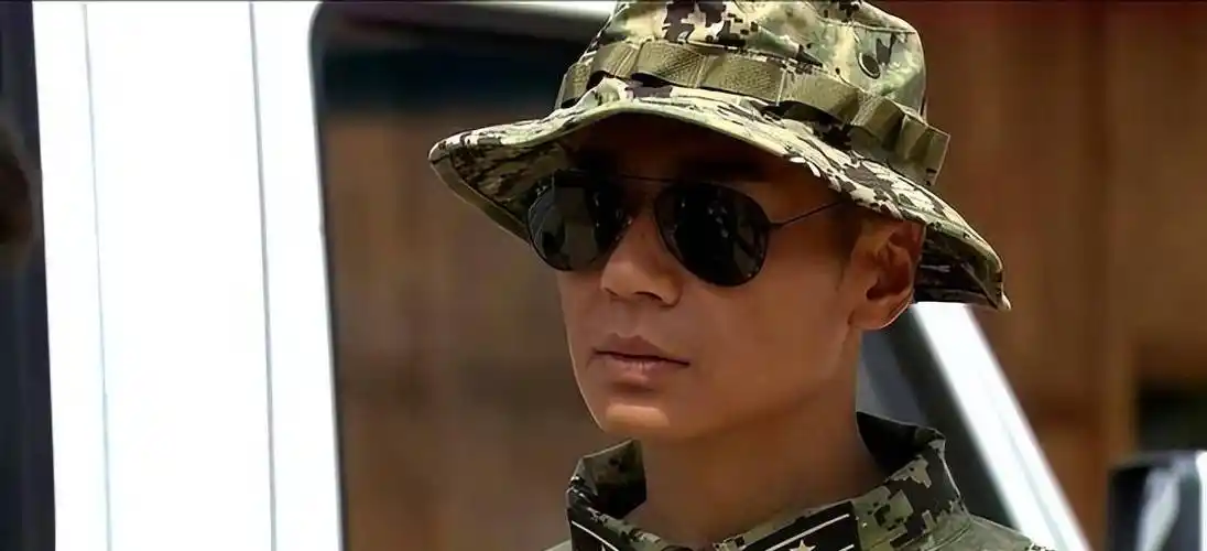 著名演员徐洪浩:比妻子大10岁,戏里演父女,戏外恩爱幸福惹人羡