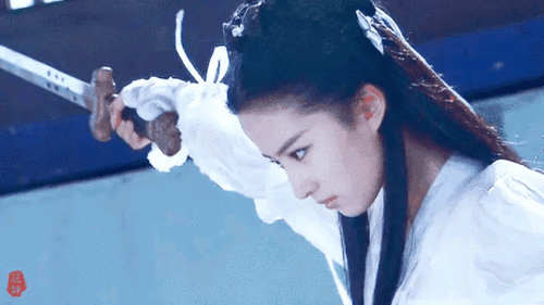 刘亦菲自曝9年不发朋友圈,原因令人吃惊,新作品古装造型绝美