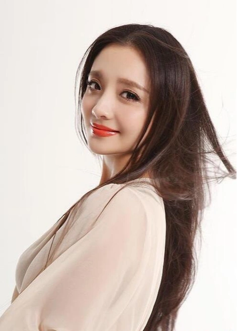 孙茜(中国内地女演员)_石塘网