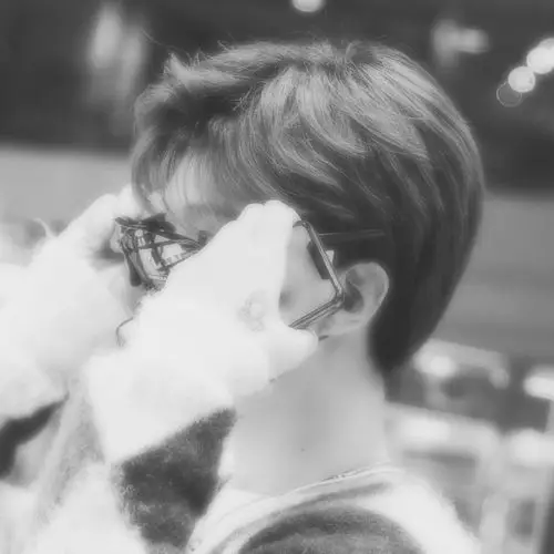 范丞丞 头像 (自做)拿图点赞