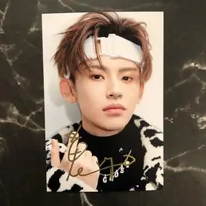 小鬼王琳凯亲笔签名照片媒体保真明星周边写真偶像练习生粉丝礼物