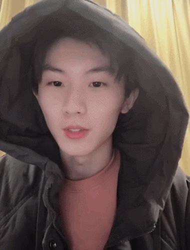 马嘉祺多露额头!美人尖超好看!发际线没在害怕的!(编辑了.