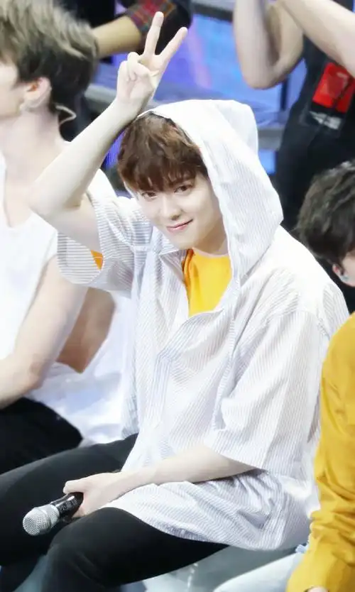 六周年快乐99    我怀念的 (live) (原唱:孙燕姿)  @尤长靖