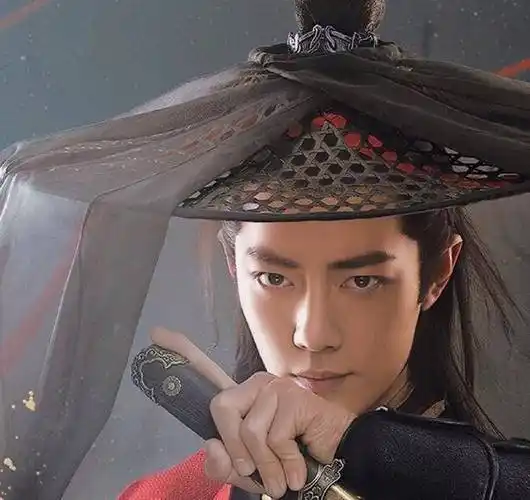 最新,肖战《时尚芭莎》银发大片来了!肖不修是真的_物料_动态_手游