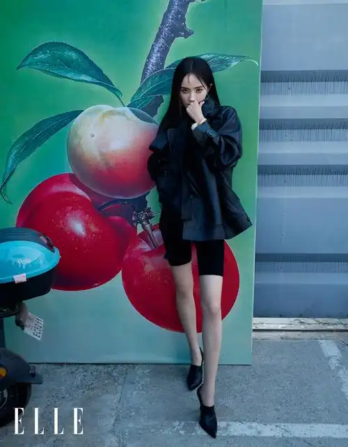 杨幂elle六月刊三封面大片,快来感受时尚女王的强大气场~不同风格