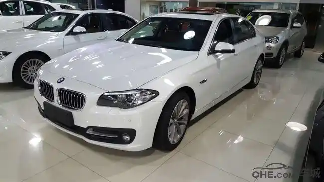 2017款宝马5系525豪华最低价 现车优惠13万元
