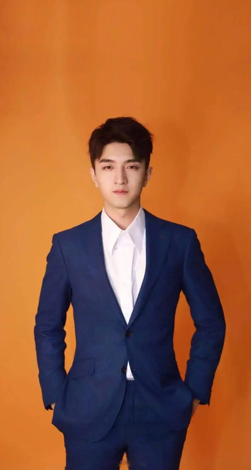 之前有海星反馈超话的混乱,现后援会安排人值班,值班