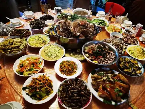 梁波做的丰盛的晚餐