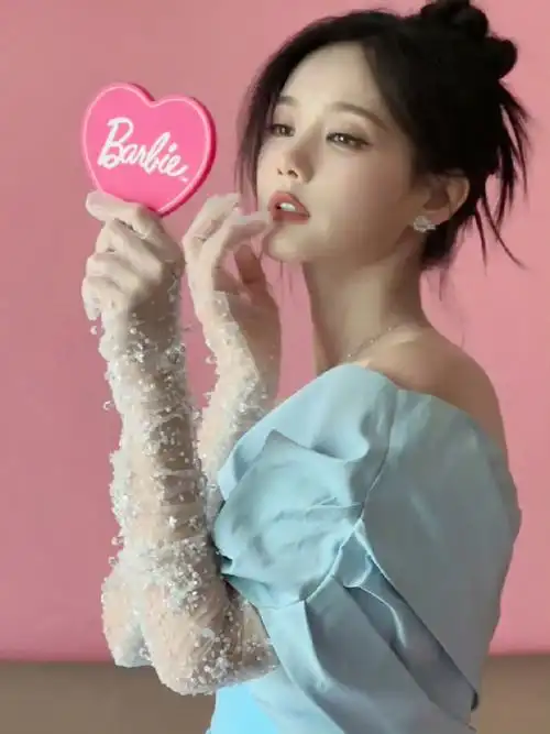 李一桐德兰西芭比公主头