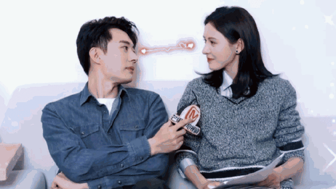 夜色暗涌时#一些蹭鼻尖蹭下巴,深情对视,刘学义张予曦的bg饭好香啊啊