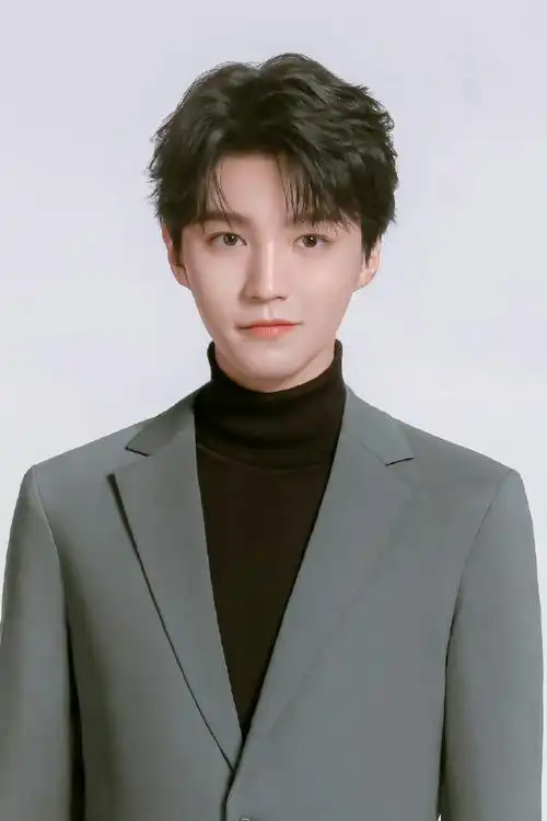 高领黑色毛衣真的很帅多穿 多穿#王俊凯晒蛋糕为周杰伦庆生##王俊凯