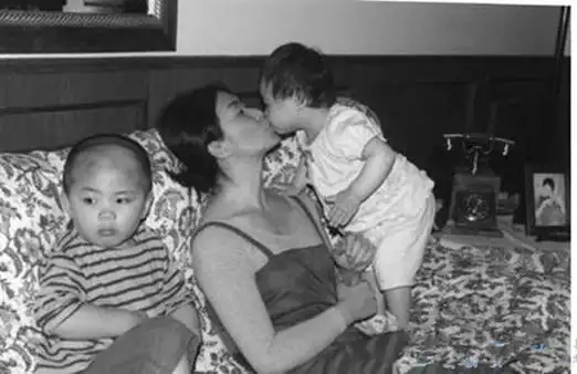 台上金星秀爆红台下过得精致  金星的三个孩子图片曝光