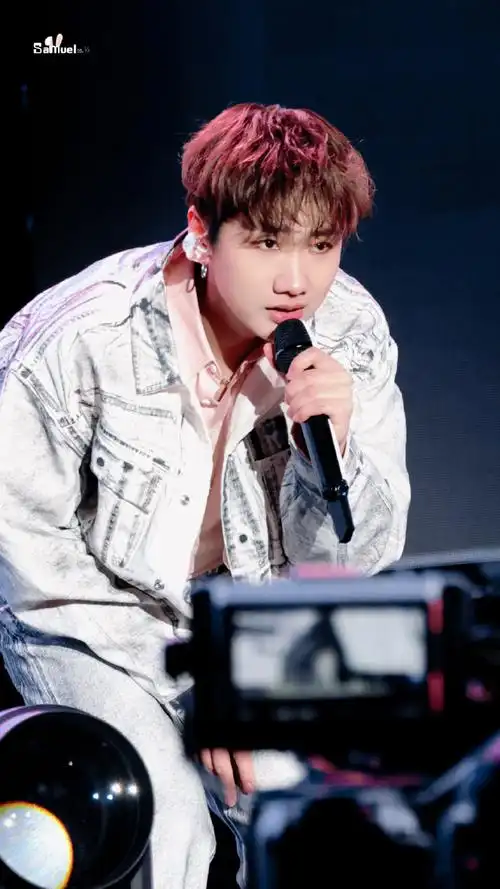 汪苏泷新专辑21世纪罗曼史