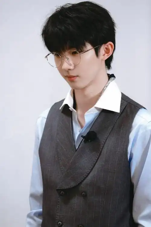 马嘉祺笑的好开心