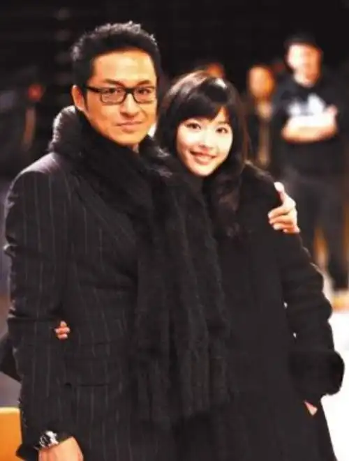 马景涛的第一任妻子是唐韵,在美国认识.