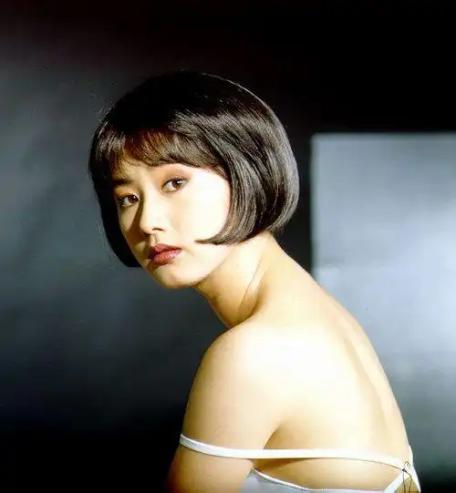 图文:韩国著名人气偶像沈银河-9