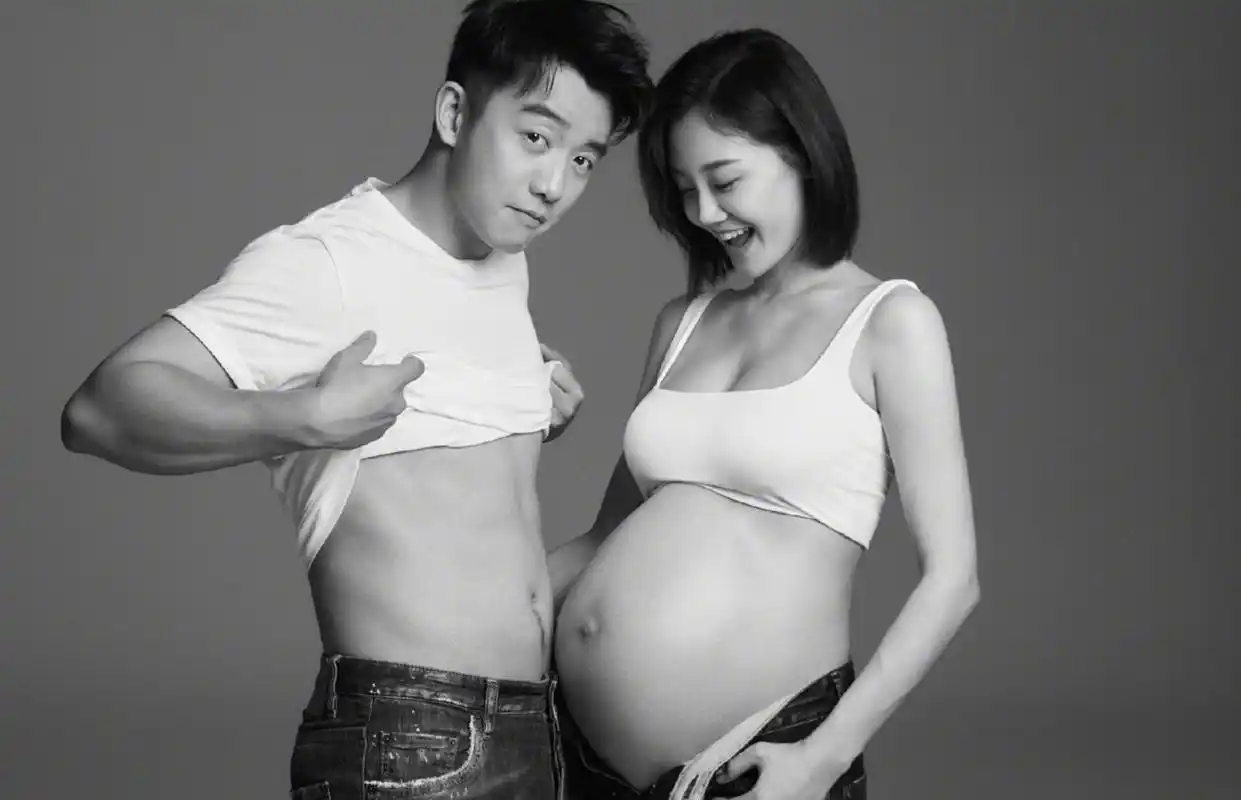 新生儿摄影 孕妇照大曝光』 78 前几天郑恺深夜发博:生日快乐,老婆!