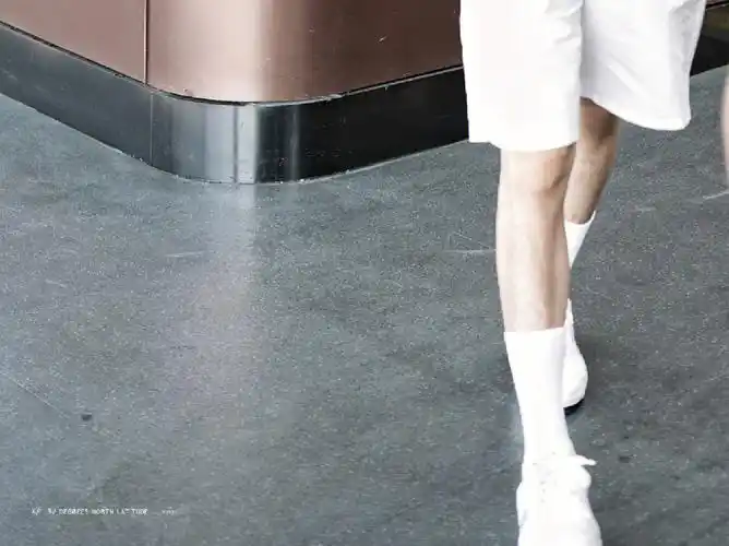 蔡徐坤这小细腿