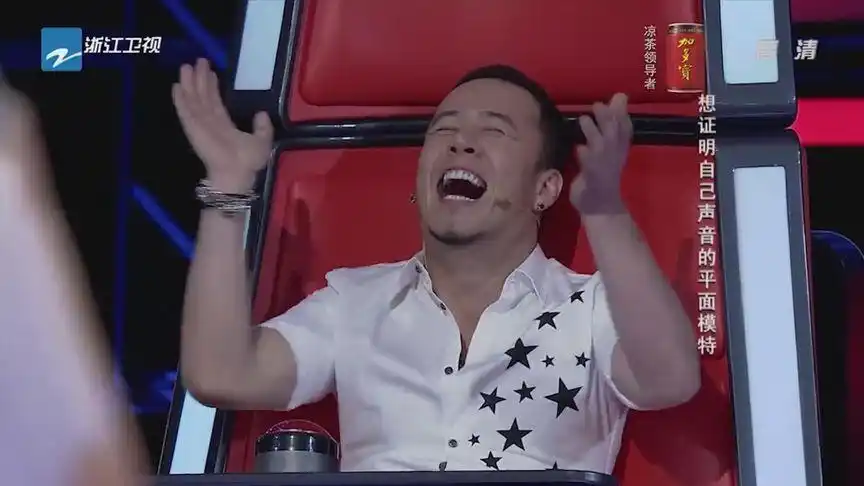 好声音:丁丁嗨唱《爱要坦荡荡》,让全场都沸腾,把杨坤给美完了