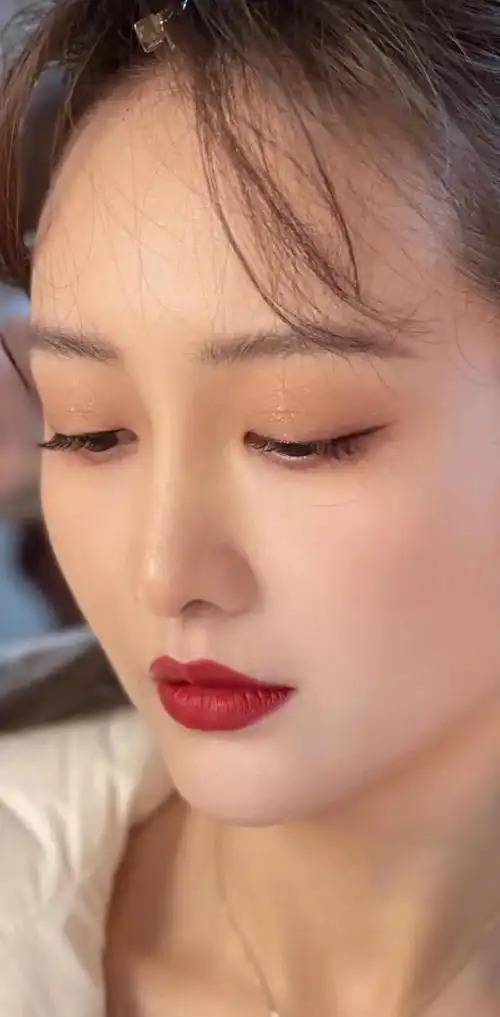 王鸥高清唯美写真明艳动人