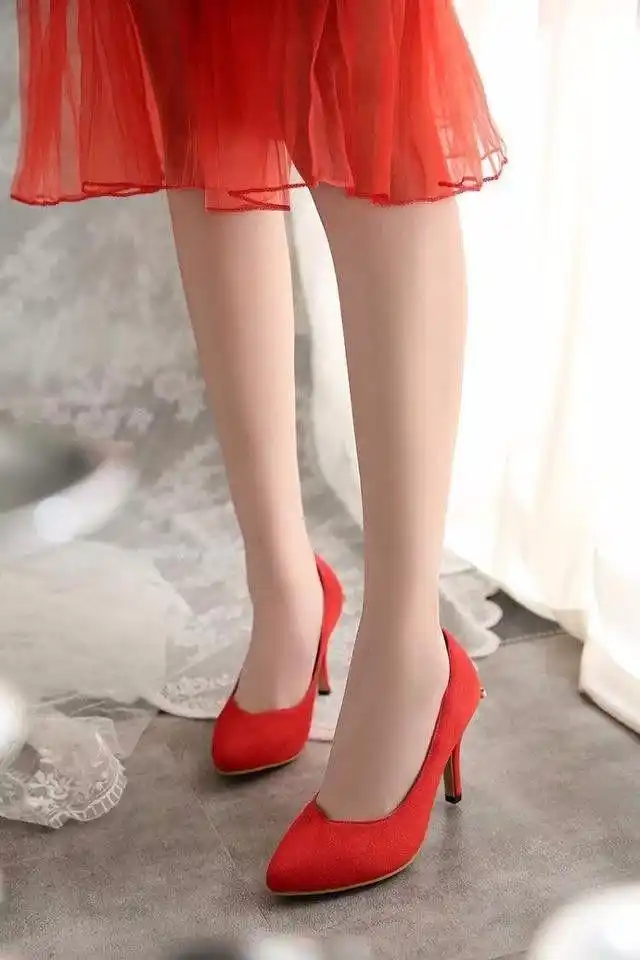 红色高跟鞋,火红色的美脚诱惑
