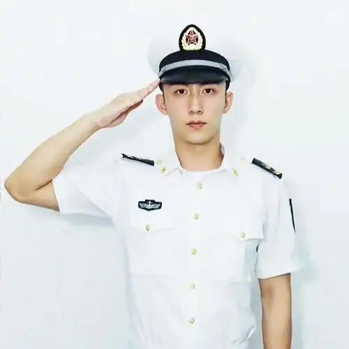 黄景瑜制服角色团建##黄景瑜一个人就是制服男团