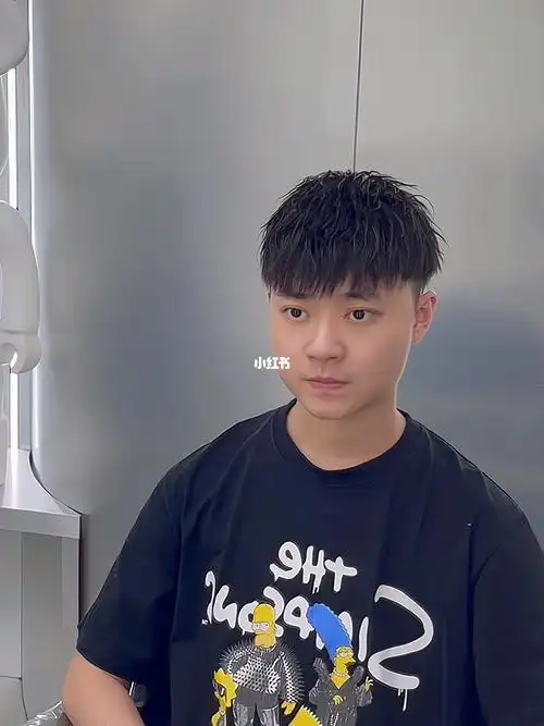 摩根烫不需要怎么去打理的发型