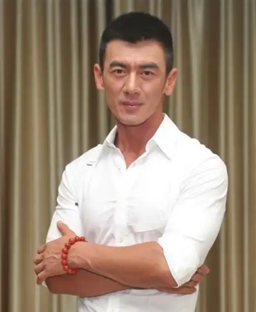 回顾苦命硬汉任天野17岁露宿街头用一生去寻找亲生母亲和妹妹