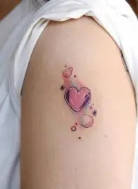 爱心纹身