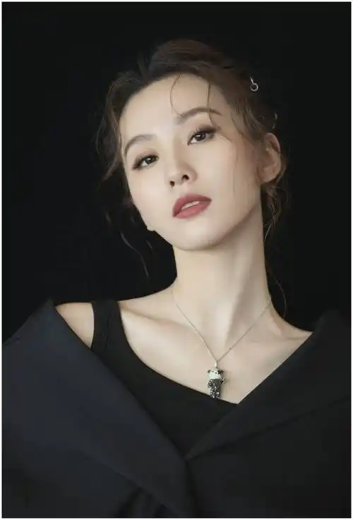 37岁刘诗诗现身意大利过元宵!