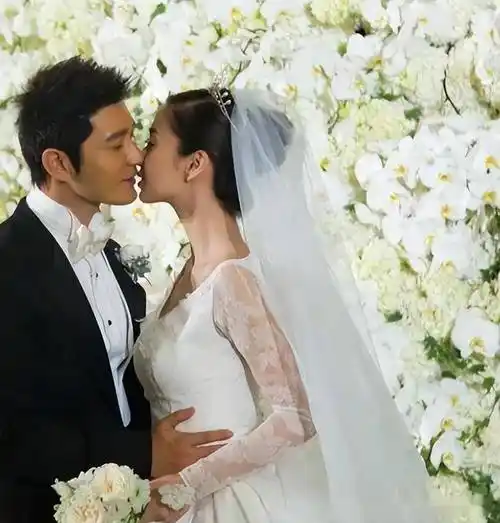 港媒关掉滤镜颜值翻车,曾传与古天乐隐婚_杨颖_时候_香港